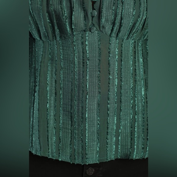 NWT Lulu’s Spread the Cheer Emerald Textured Square Neck Long Sleeve Top (L) - Picture 5 of 13